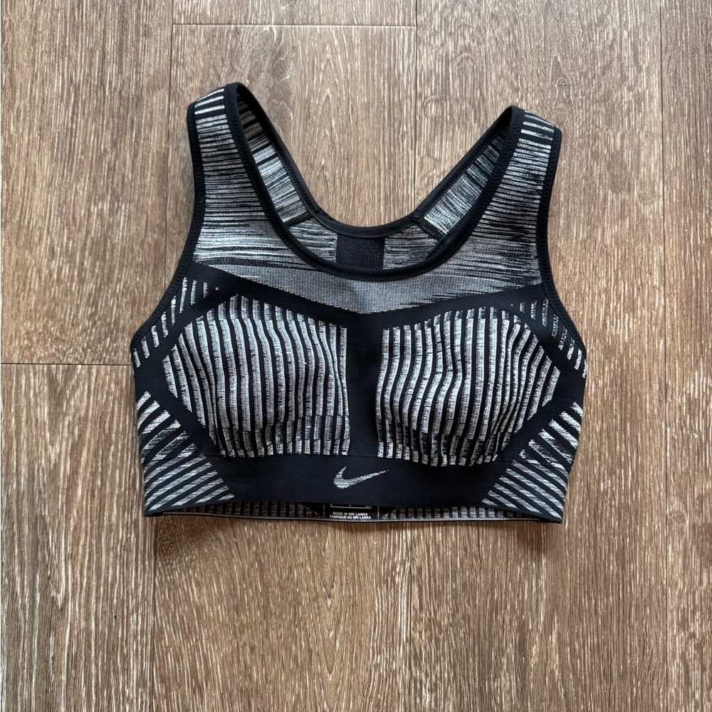 Nike Size Small Women's Black and Gray Sports Bra
